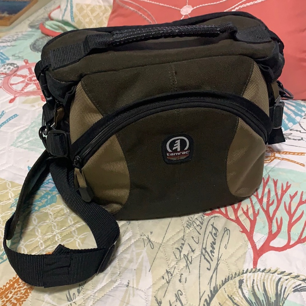 COPY - Tarmac camera case Like NEW Cond.